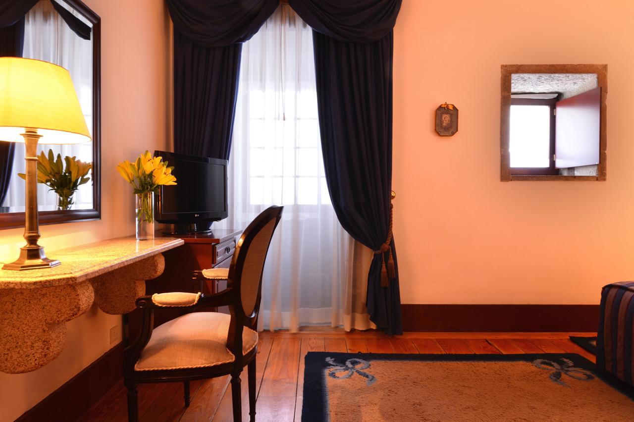 Pousada Mosteiro De Guimarães Room photo A room at the hotel